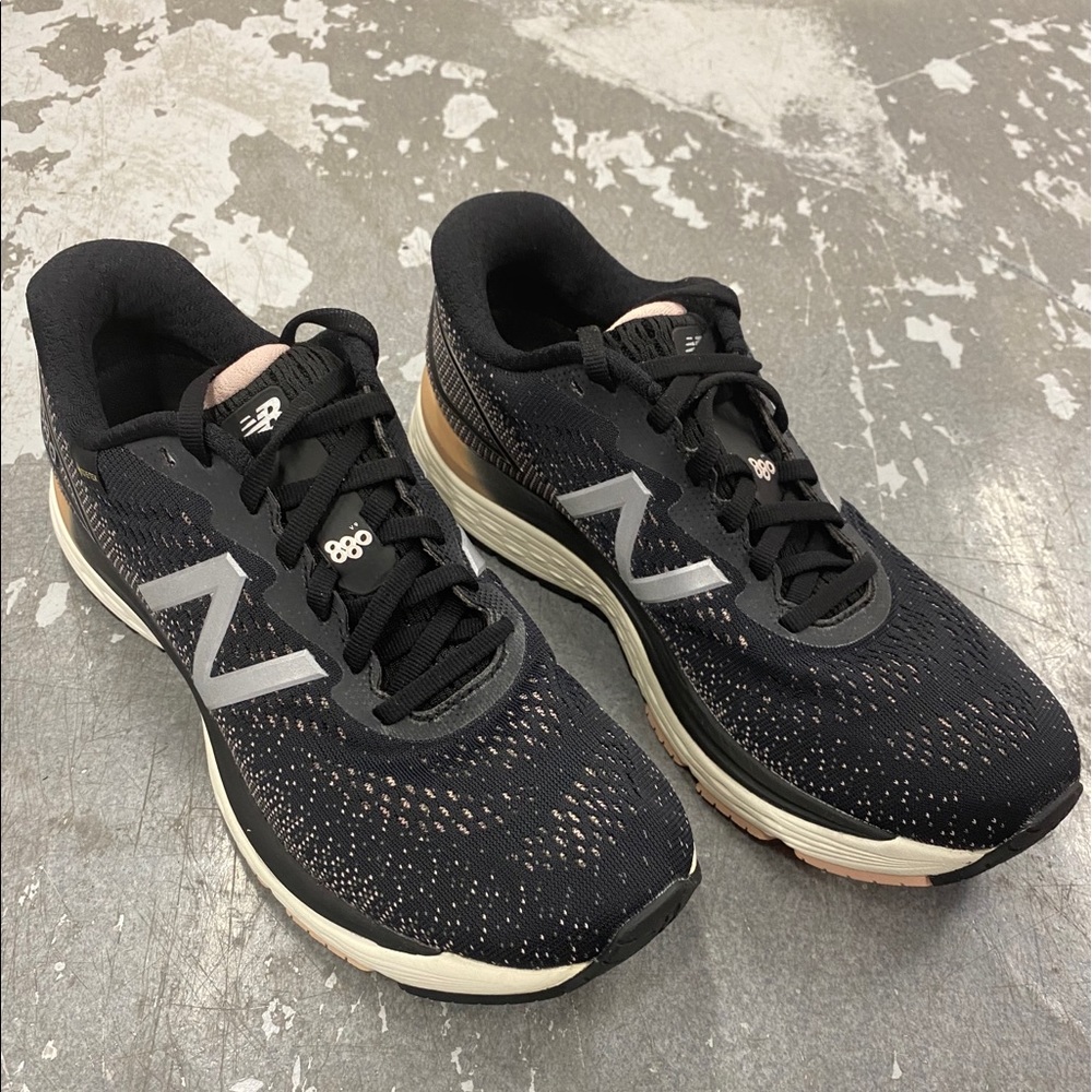 New Balance 880 GTX